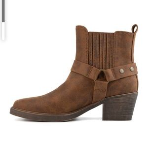 Women’s boots